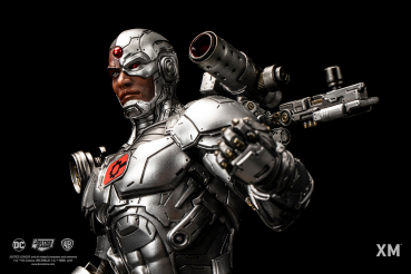 Preview: XM Studios Cyborg