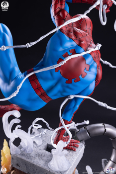 Premium Collectibles Studio Spider-Man (Deluxe Version) 1/3 Scale Statue
