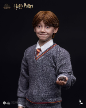 INART Collectibles Harry Potter and the Philosophers Stone - Ron Weasley (Deluxe) 1/6 Collectible Figure