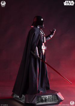 Premium Collectibles Studio Darth Vader - Hyperreal 1/3 Scale Statue