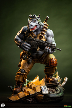Preview: Premium Collectibles Studio TMNT Legends - Rocksteady 1/3 Scale Statue