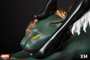 XM Black Cat 1/4 Statue