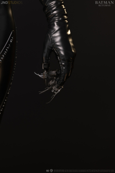 JND Studios Catwoman & Selina Kyle of Batman Returns 1/3 Statue