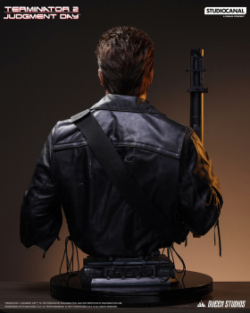 Preview: Queen Studios Terminator 2 - T-800 Battle Damaged (Mechanical) 1:1 Life-Size Bust