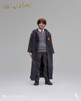 INART Collectibles Harry Potter and the Philosophers Stone - Ron Weasley (Deluxe) 1/6 Collectible Figure
