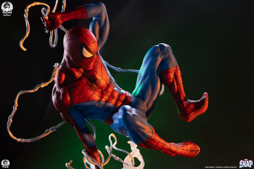 Premium Collectibles Studio Spider-Man (Deluxe Version) 1/3 Scale Statue