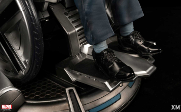 XM Studios Professor X - Wheelchair