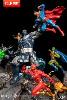XM Studios JLA vs Darkseid