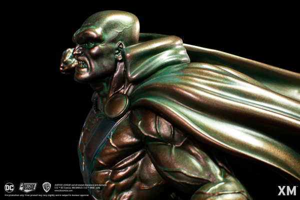 XM Studios JLA vs Darkseid