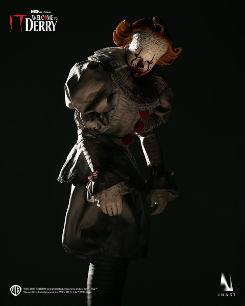 INART Collectibles IT: Welcome to Derry Season 1 - Pennywise 1/6 Collectible Figure
