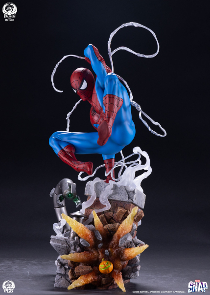 Premium Collectibles Studio Spider-Man (Deluxe Version) 1/3 Scale Statue