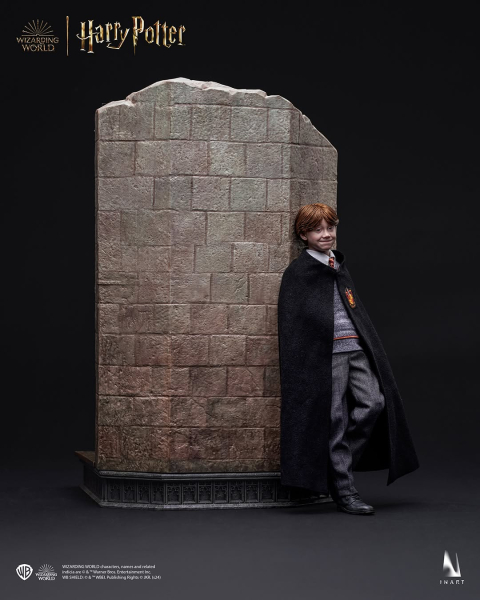 INART Collectibles Harry Potter and the Philosophers Stone - Ron Weasley (Deluxe) 1/6 Collectible Figure