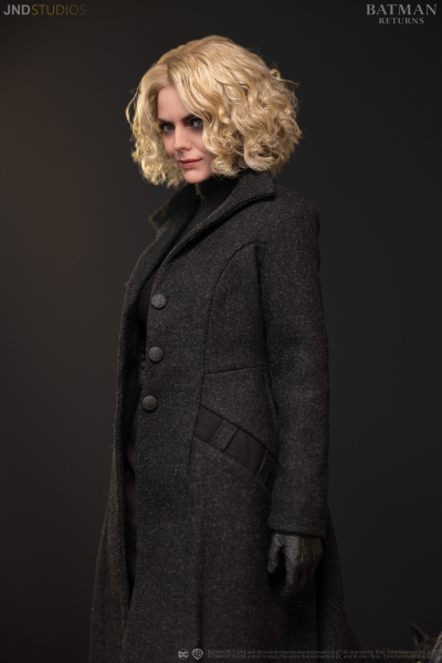 JND Studios Catwoman & Selina Kyle of Batman Returns 1/3 Statue
