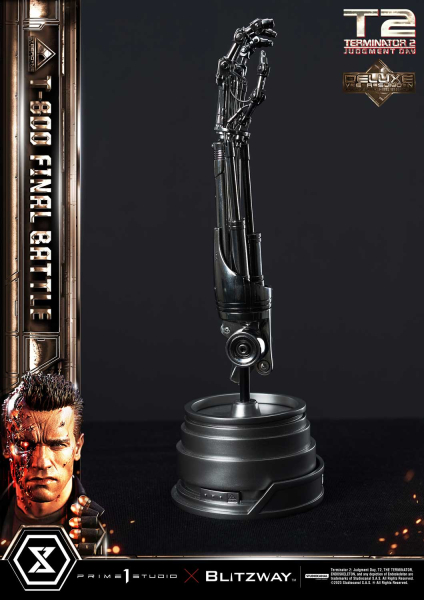 Prime 1 Studio Terminator 2: Judgment Day T-800 Final Battle (DX-Bonus Version) 1/3 Statue