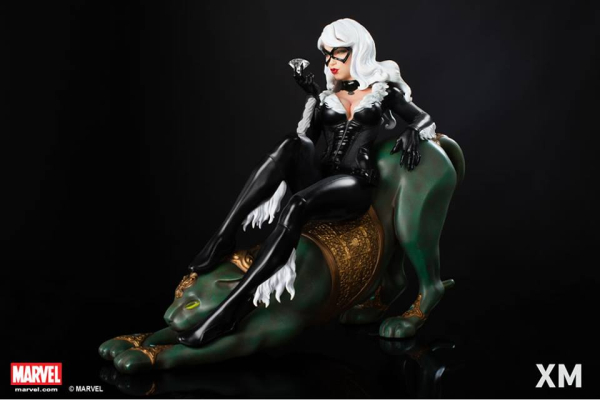 XM Black Cat 1/4 Statue