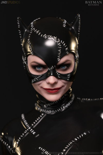 JND Studios Catwoman & Selina Kyle of Batman Returns 1/3 Statue