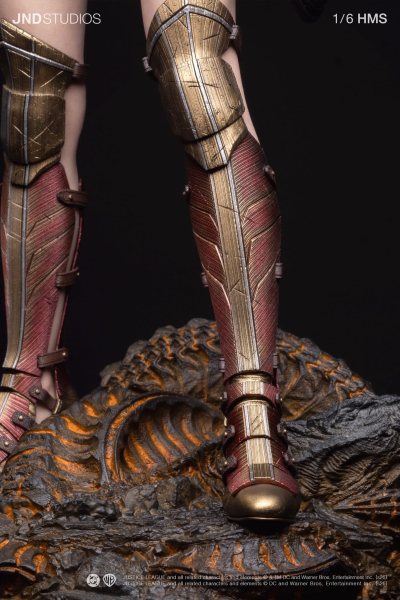 JND Studios Platinum - Wonder Woman of Justice League 1/6 HMS Statue