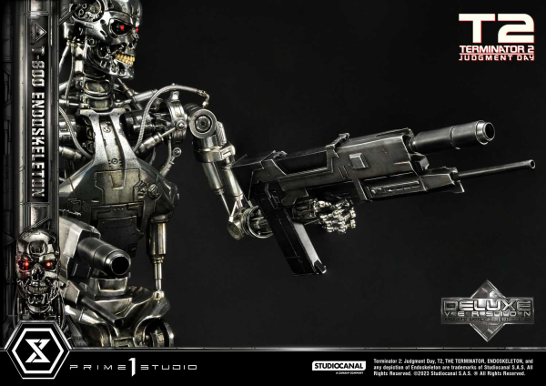 Prime 1 Studio Terminator 2: Judgment Day T-800 Endoskeleton (DX-Bonus Version) 1/3 Statue
