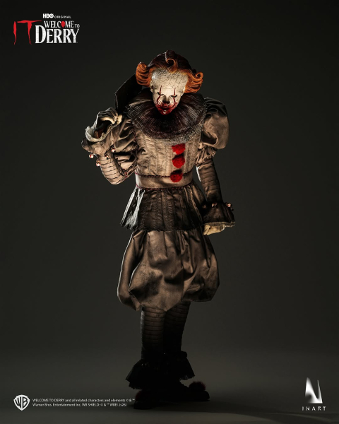 INART Collectibles IT: Welcome to Derry Season 1 - Pennywise 1/6 Collectible Figure