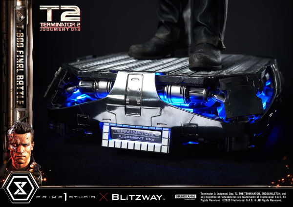 Prime 1 Studio Terminator 2: Judgment Day T-800 Final Battle (DX-Bonus Version) 1/3 Statue