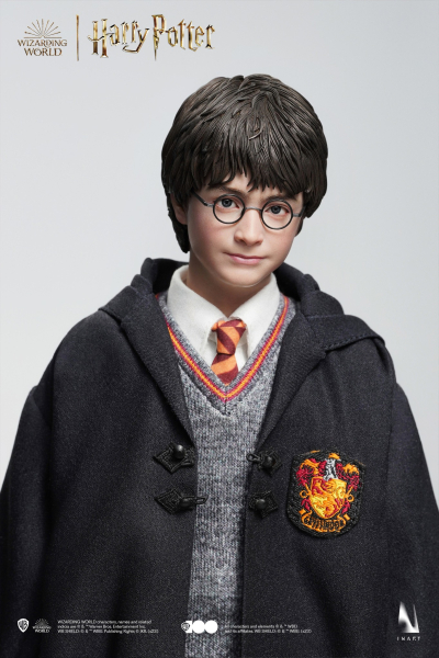 INART Collectibles Harry Potter and the Philosopher’s Stone - Harry Potter (Standard) 1/6 Collectible Figure