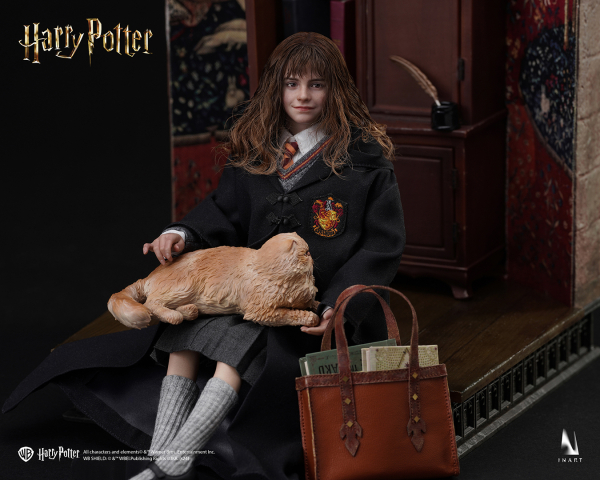 INART Collectibles Harry Potter and the Philosopher’s Stone - Hermione Granger 1/6 Collectible Figure